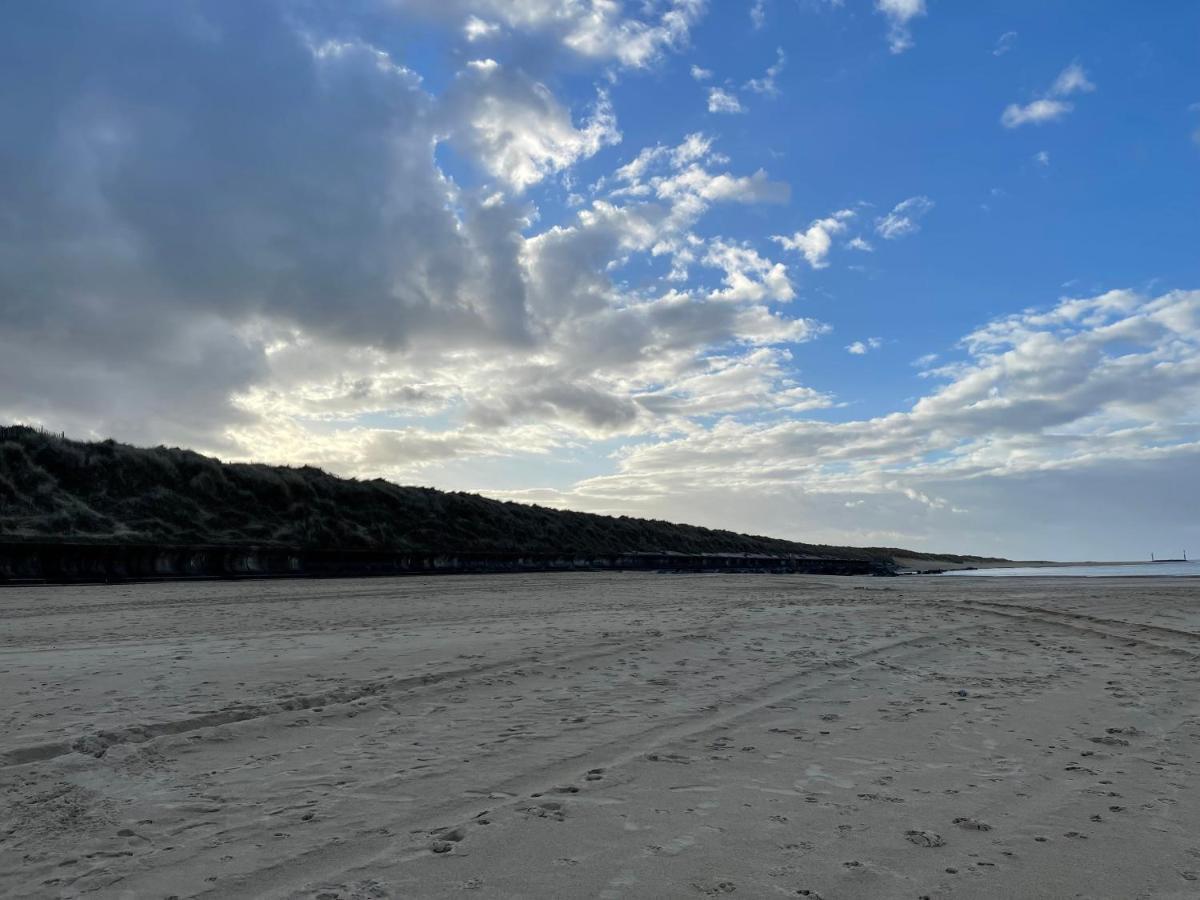 Coastal Terrace Dogs Welcome Optional Hot Tub Villa Sea Palling Bagian luar foto