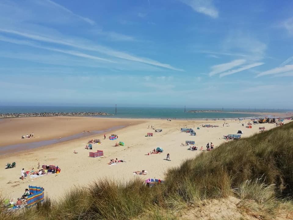Coastal Terrace Dogs Welcome Optional Hot Tub Villa Sea Palling Bagian luar foto