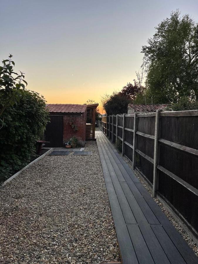 Coastal Terrace Dogs Welcome Optional Hot Tub Villa Sea Palling Bagian luar foto