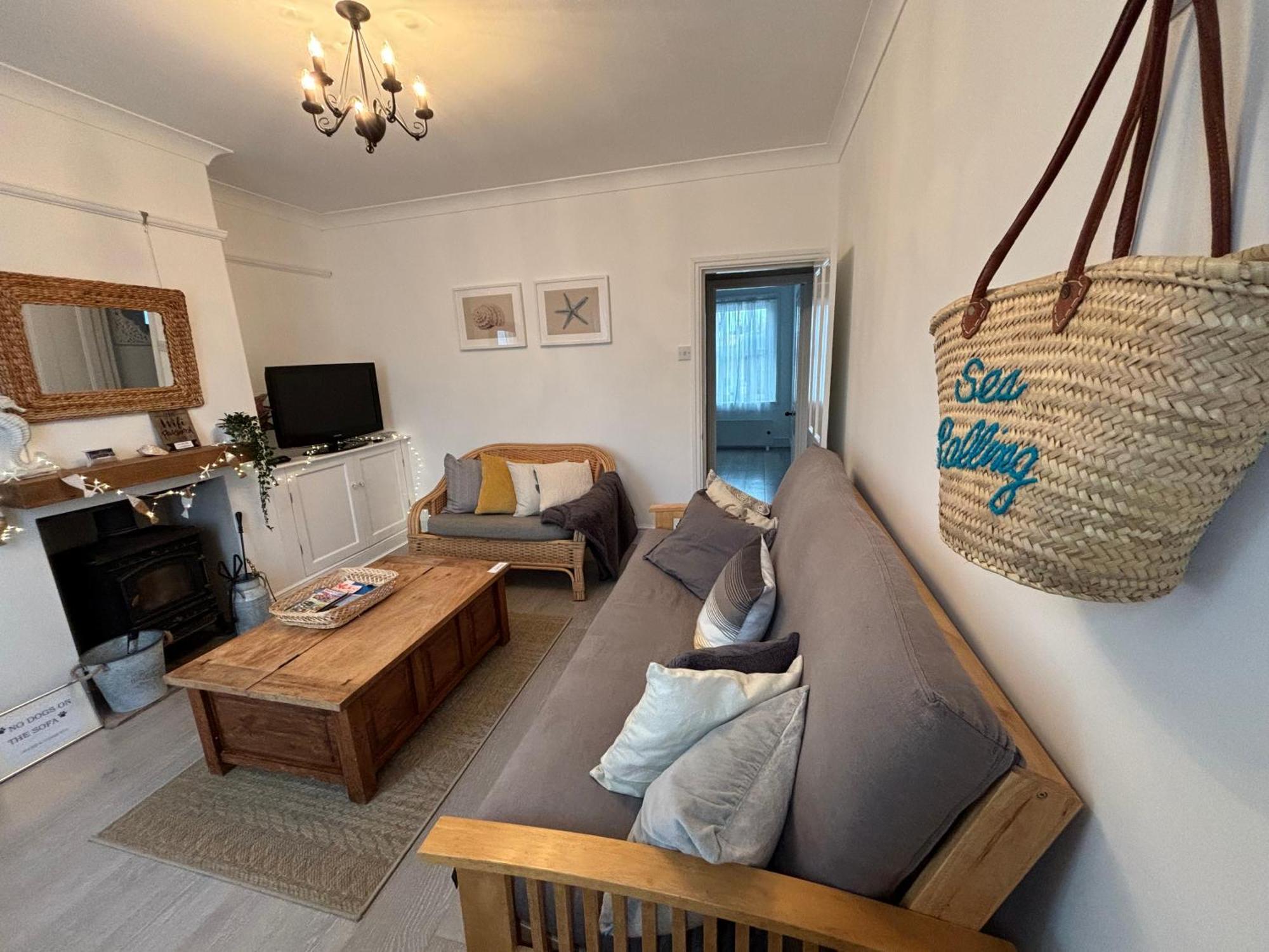Coastal Terrace Dogs Welcome Optional Hot Tub Villa Sea Palling Bagian luar foto